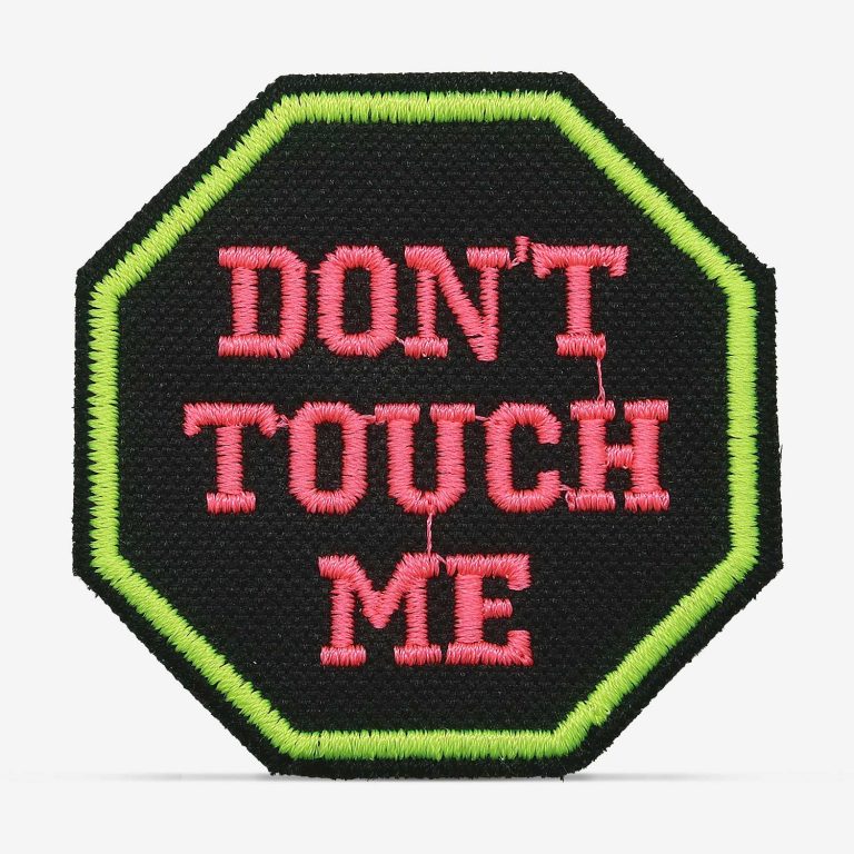 Patch Bordado "Don't touch me", "não me toque" com termocolante 6x6cm da PATCH GANG