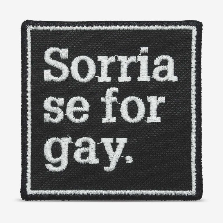 Patch Bordado frase "Sorria se for Gay" movimento lgbt, com termocolante 8,5x8,5cm da PATCH GANG